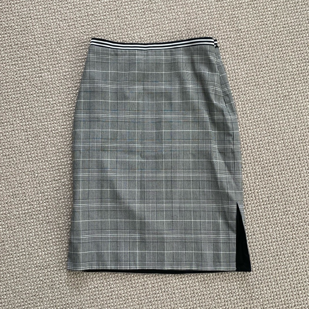 Pencil skirt